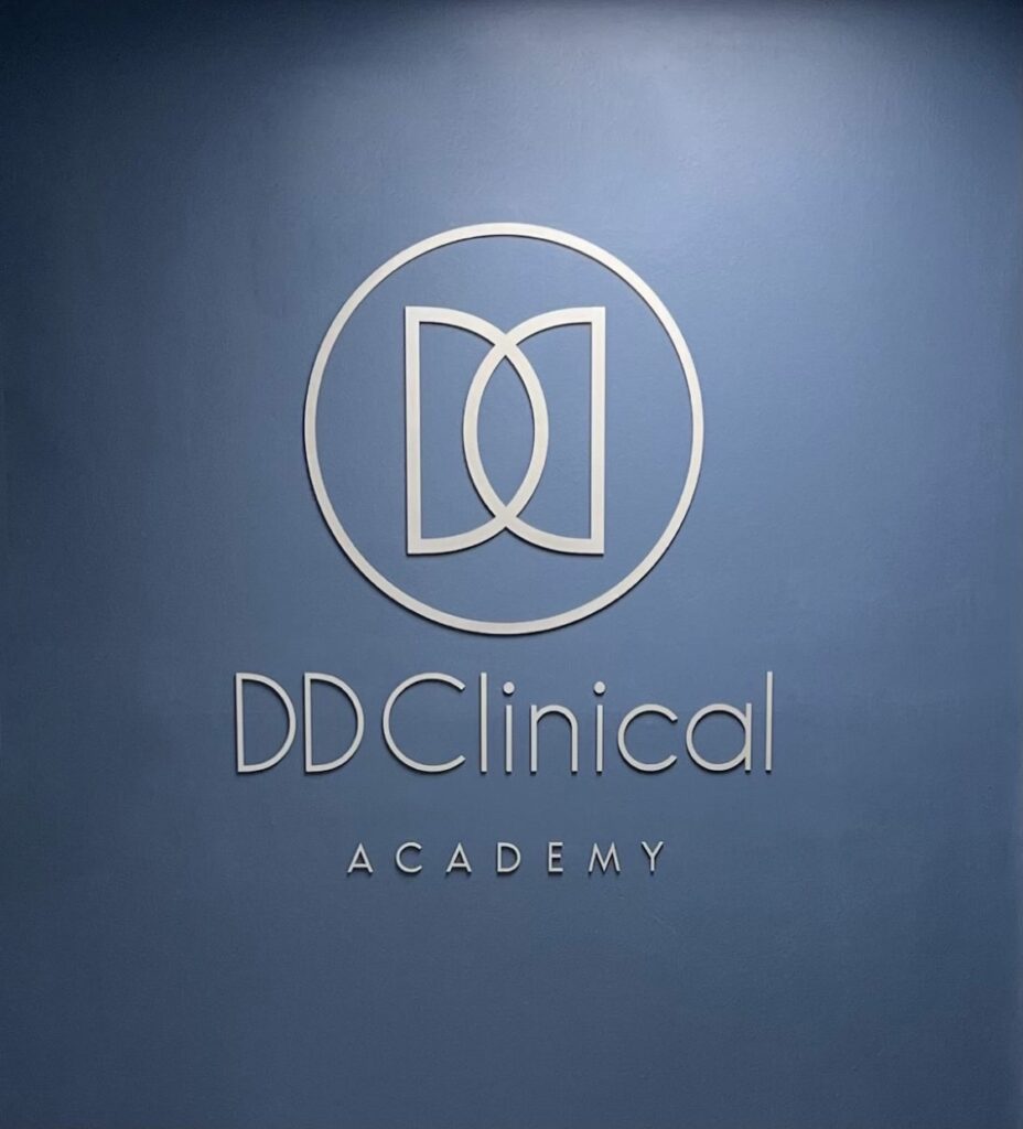 DD Academy logo